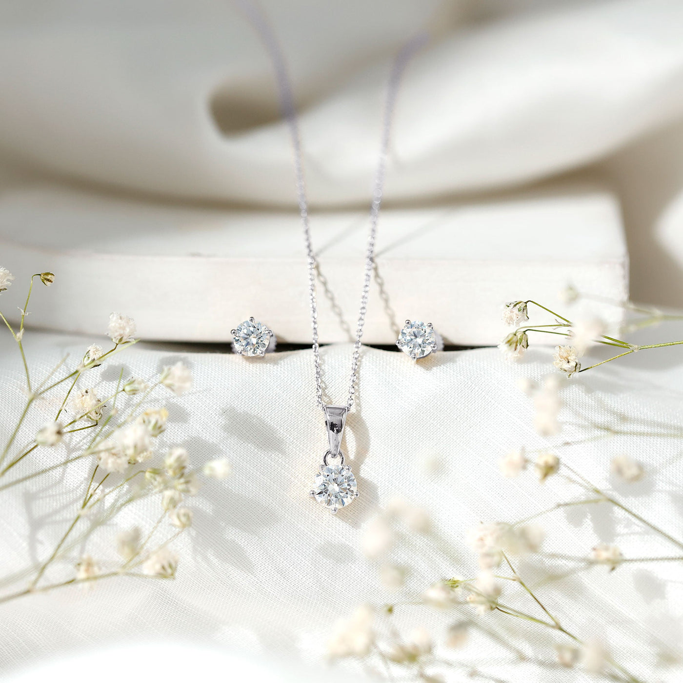 Certified Round Shape Moissanite Solitaire Jewelry Set Rosec Jewels